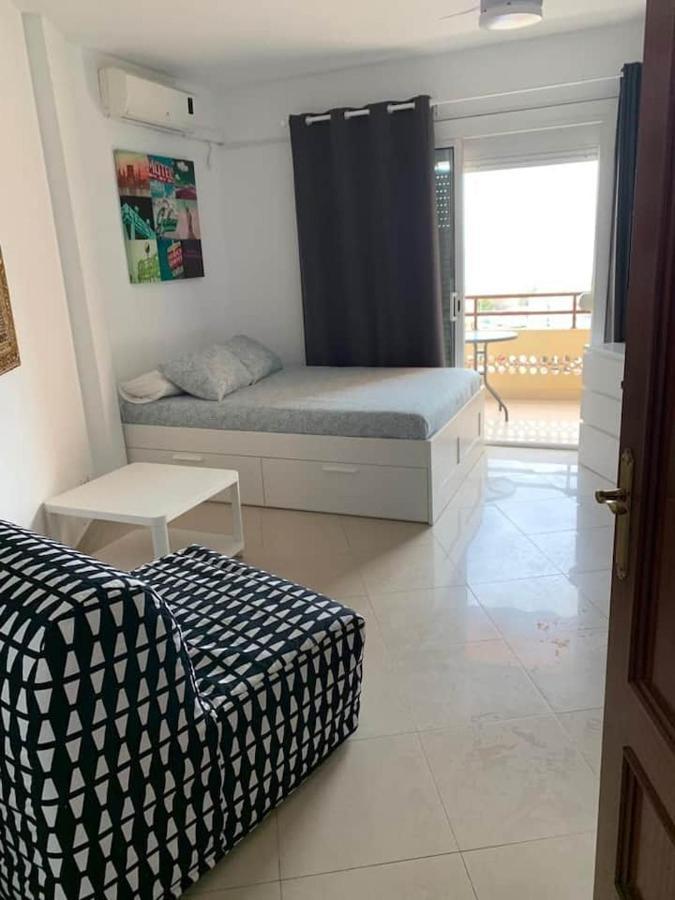 Apartment In Torremolinos Close To Beach Zewnętrze zdjęcie